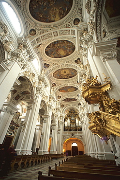 Inside Passau Cathedral, St. Stephan's Cathedral, Lower Bavaria, Bavaria, Germany