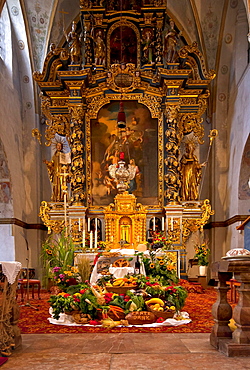 Altar room of Muenster of the Frauenwoerth, Fraueninsel, Chiemsee, Chiemgau, Upper Bavaria, Bavaria, Germany