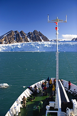 Monaco Glacier, cruise ship, Spitsbergen, Norway