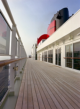 Top deck with Lookout on board the cruise ship Queen May II, Luxury Ocean Liner, QM2, Cruise, Travel