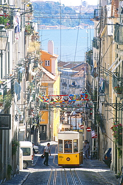 Cablecar Elevador da Bica, Bica, Lisbon, Portugal