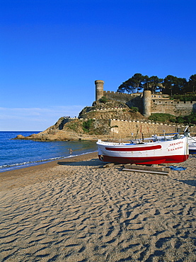 Old town and beach, Tossa de Mar, Costa Brava, Province Girona, Catalonia, Spain