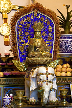 Wannian monastery and temple, brick hall with Buddha riding a white elephant, China, Asia, Emei Shan, Sichuan Province, Emeishan, Mount Emei, World Heritage, UNESCO