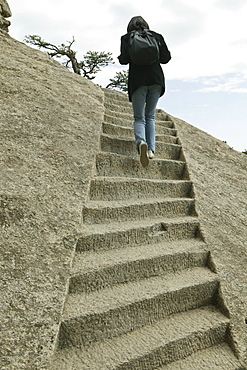 pilgrim path along steep and cut stone steps, Hua Shan, Shaanxi province, Taoist mountain, China, Asia