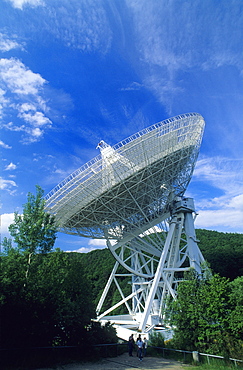 Europe, Germany, North Rhine-Westphalia, Effelsberg, radio telescope