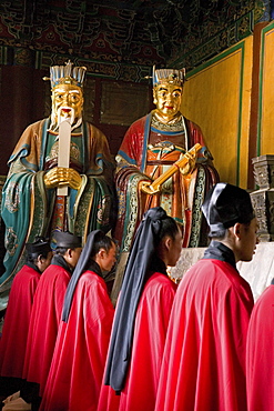 Taoist monks in Zhongyue temple, in Shaolin valley, Taoist Buddhist mountain, Song Shan, Henan province, China, Asia