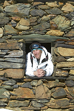 Men, Hut, Winter, Falkertsee, Carinthia, Austria