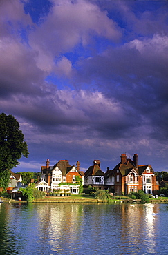 Europe, England, Buckinghamshire, Marlow, river Thames