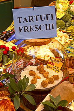 Switzerland, Tessin, Lugano, old city center, Via Pessina, delicatessen, Porcini