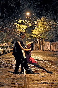 Young couple dancing the tango, San Telmo, Buenos Aires, Argentina, South America