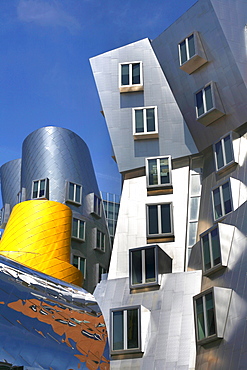 Modern Architechture, Frank Gehrys Ray and Maria Stata Buildings, MIT, Cambridge, Massachusetts, USA