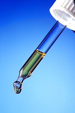 Pipette with liquid