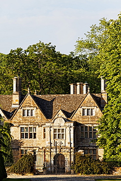 Entrance of the Upper Slaughter Manor, Upper Slaughter, Gloucestershire, Cotswolds, England, Great Britain, Europe