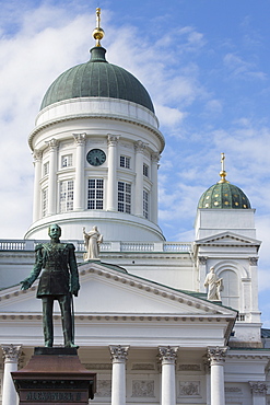 Statue of Alexander II in front of Helsinki Cathedral, Helsinki, Southern Finland, Finland, Europe