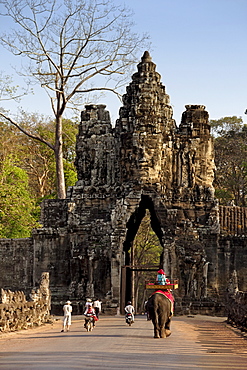 Bridge with sculptures leading to Giant Gopuram, south gate, Angkor Thom, Angkor Wat, Unesco World Cultural Heritage, Angkor, Cambodia