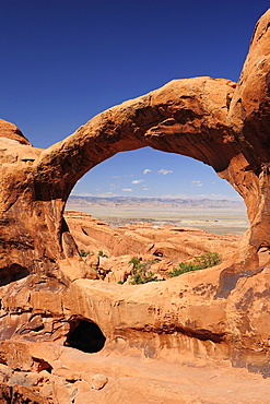 Double O Arch in the sunlight, Arches National Park, Moab, Utah, Southwest, USA, America