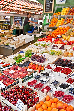 Viktualienmarkt, Munich, Upper Bavaria, Bavaria, Germany