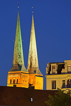 Luebeck cathedral at night, Luebeck, Schleswig-Holstein, Germany