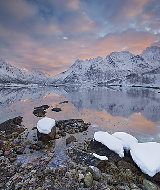 Harbour near Sildpollneset, Vestpollen, Austnesfjorden, Austvagoya, Lofoten, Nordland, Norway