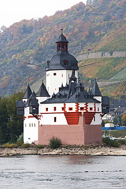 Burg Pfalzgrafenstein, a toll castle on Falkenau island in the Rhine River, Rhineland-Palatinate, Germany