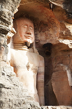 Standing Jain sculpture of Adinath carved in to the cliff on the southern approach to the fort, Gwalior, Madhya Pradesh, India