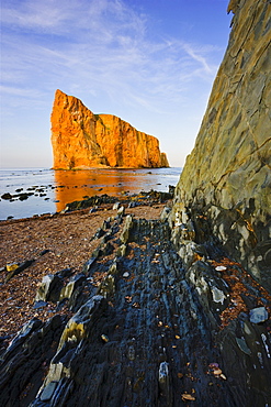 Perce Rock at sunset, Parc national de liIle-Bonaventure-et-du-Rocher-Perce, Perce, Gaspesie, Quebec