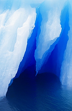 Alaska, Tracy Arm-Fords Terror Wilderness, Closeup iceberg GR6909.