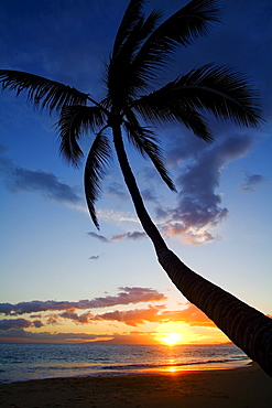 Hawaii, Maui, Kihei, Sunset at Kamaole Beach One.