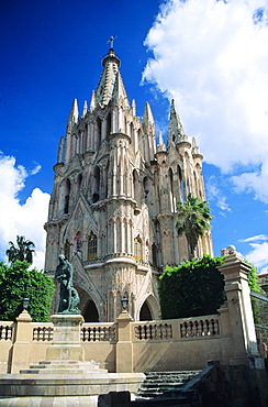 Mexico, San Miguel, exterior view of Parroquia Church.