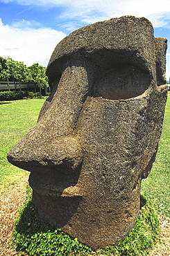 Hawaii, Oahu, Bishop Museum, Stone head from Easter Island.