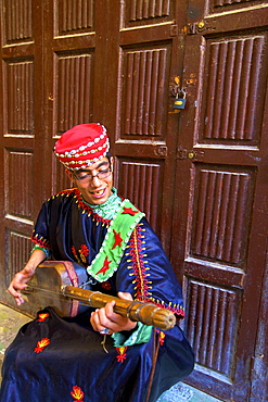 Musician, Medina, Fez, Morocco, North Africa, Africa