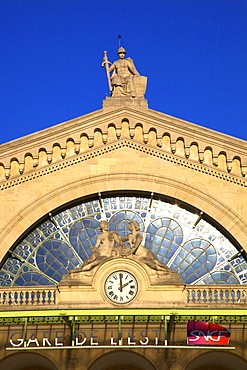 Entrance to Gare de L'Est, Paris, France, Europe