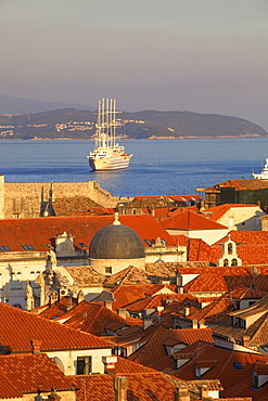 View over Old City, UNESCO World Heritage Site, Dubrovnik, Croatia, Europe