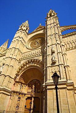 The Cathedral of Santa Maria of Palma, Palma, Mallorca, Spain, Europe