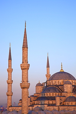 Blue Mosque (Sultan Ahmet Camii), UNESCO World Heritage Site, Istanbul, Turkey, Europe 