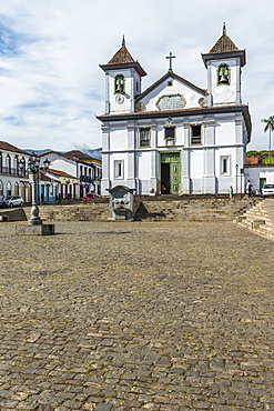 Cathedral da Se (Basilica de Nossa Senhora da Assuncao), Mariana, Minas Gerais, Brazil, South America 