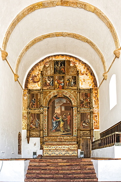 Interior of the Manueline Church da Misericordia, Main Altar, Silves, Algarve, Portugal, Europe