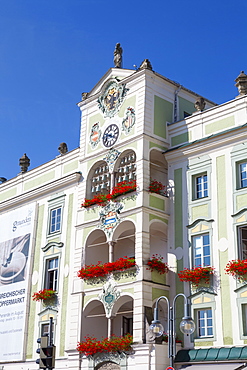 The wonderfully ornate Town Hall (Rathaus), Gmunden, Salzkammergut, Upper Austria, Austria, Europe