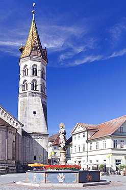 Johanneskirche Church, Marienbrunnen Fountain, Market Place Schwabisch Gmund, Baden Wurttemberg, Germany, Europe