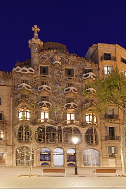 Casa Batllo, Antonio Gaudi, Modernisme, UNESCO World Heritage Site, Passeig de Gracia, Eixample, Barcelona, Catalonia, Spain, Europe