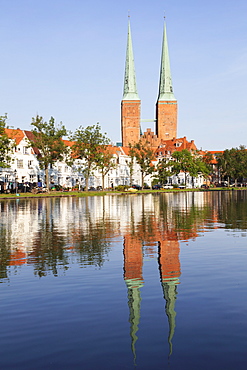 Cathedral reflected in the River Trave, Stadttrave, Lubeck, Schleswig Holstein, Germany, Europe 