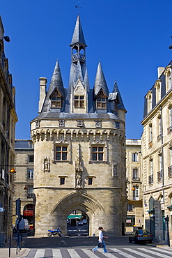 Porte Cailhau 15th century entrance to city of Bordeaux marks victory of Charles VIII at Fornoue