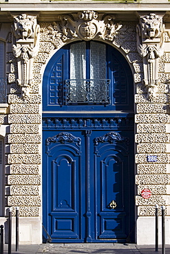 Parisian arched doorway, Boulevard Saint Germain, Paris, France