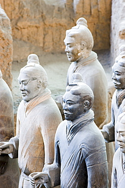 Infantry men figures in Pit 1 at Qin Museum, exhibition halls of Terracotta Warriors, Xian, China