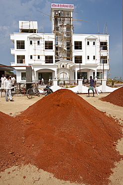 Economic growth in India - new luxury international hotel, Hotel Kariya Ji, being constructed near Varanasi Airport, Benares, India