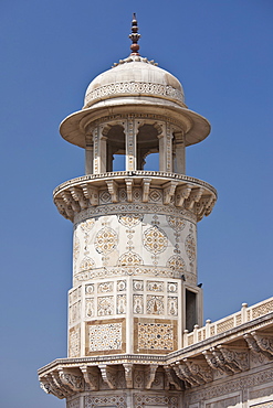 Tomb of Etimad Ud Doulah, 17th Century Mughal tomb built 1628, Agra, India