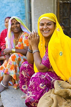 Indian women in vegetable market in old town Udaipur, Rajasthan, Western India