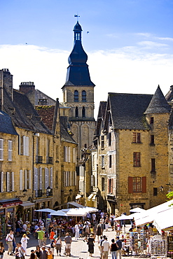 Centre Ville, tourists in the popular picturesque tourist destination of Sarlat in the Dordogne, France