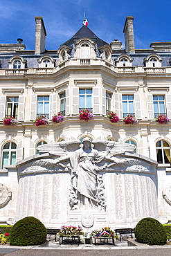 Hotel de Ville (Town Hall) in Avenue de Champagne, Epernay, Champagne-Ardenne, France, Europe