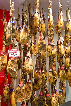 Iberico Ham and other meats on sale in food shop in Calle de Bidebarrieta in Bilbao, Euskadi, Spain, Europe